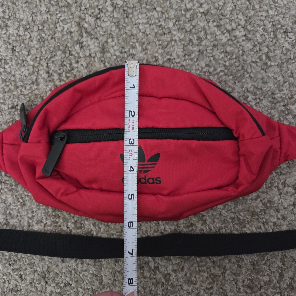Adidas Trefoil Red Black Fanny Pack‎ Waist Bag Crossbody Padded EUC - Picture 12 of 13